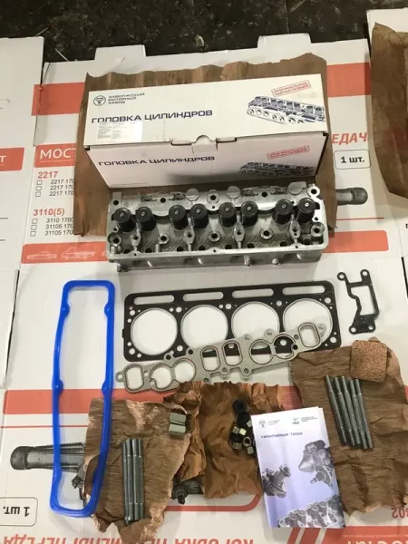Головка блока Цилиндра ЗМЗ 4216 для автомобиля Газель артикул 042160-1003001-30.(шпильки и прокладка в комплекте)