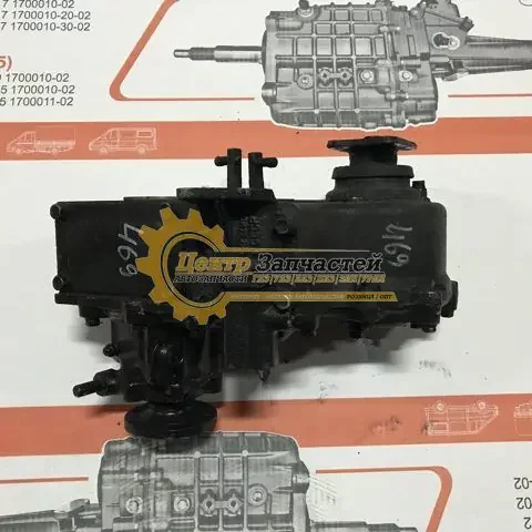 Коробка раздаточная УАЗ 452 старого образца (прямой шлиц) УАЗ 3741. Артикул 3741-1800020.