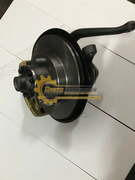 Поворотный кулак УАЗ патриот правый в сборе 3163-2304006.
