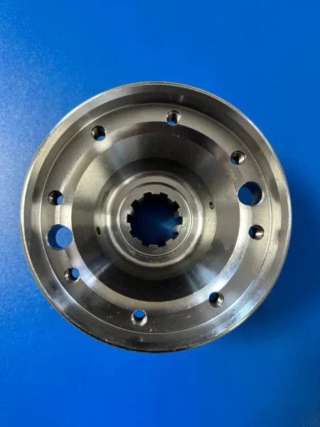 Фланец ГАЗ-33027 коробки раздаточной Н/О (вал карданный со ШРУСом крупный шлиц ) на 8 болтов Артикул: 33027-1802044-10